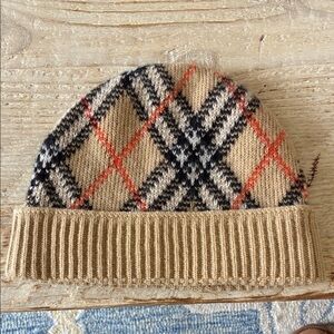NWOT Burberry Cashmere Hat